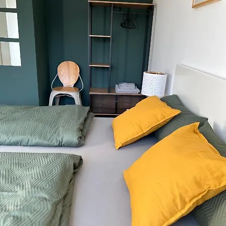Apartment Ruhige Mit 2 Schlafzimmern Auf 80qm Kurnach